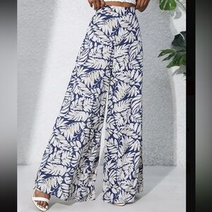 Women's Wide Leg Leaf Print Pants
